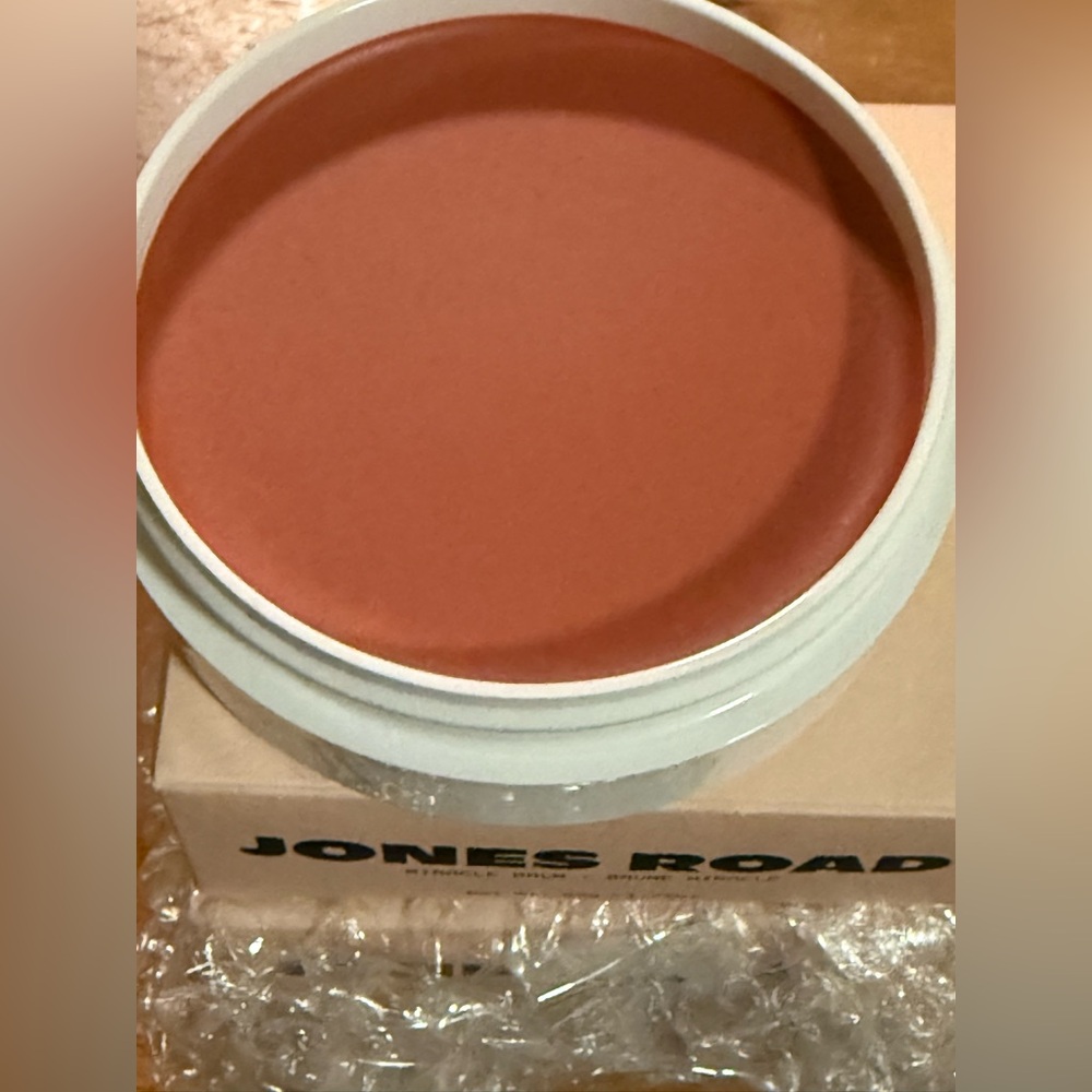 Jones Road Miracle Balm - Chic. New in Box. - Picture 3 of 7